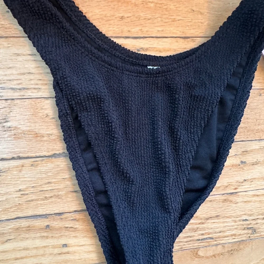 Wild Fable Black Pucker Textured Ultra High Leg Cheeky‎ Bikini Bottom Small NWT